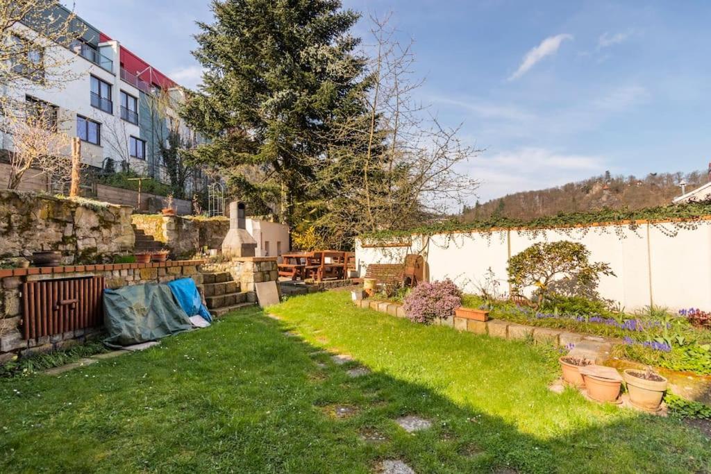 Apartman Vishegrad Leilighet Karlovy Vary Eksteriør bilde